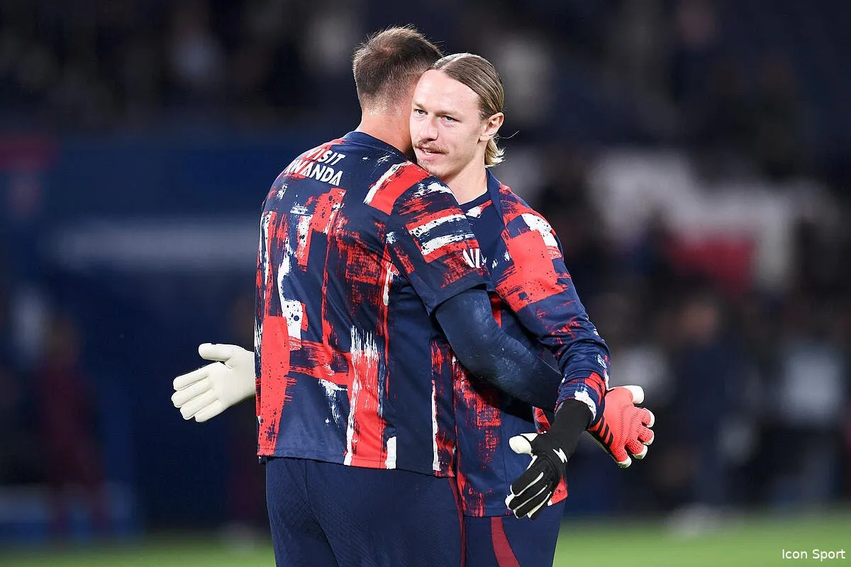 psg safonov plutot que donnarumma cette info qui change tout iconsport 239668 0056 384558