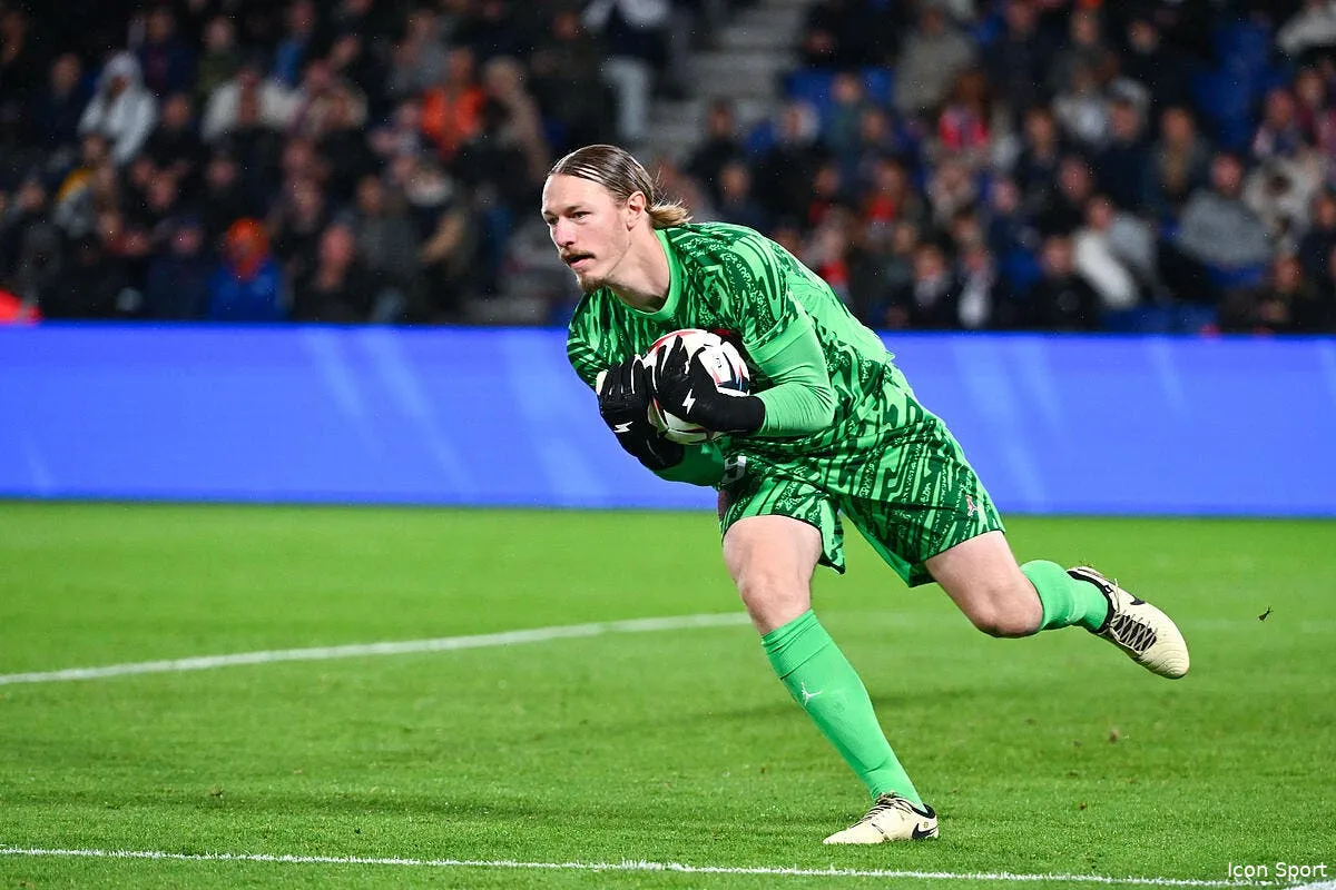 psg safonov pour 20me il denonce un scandale financier iconsport 240309 0258 381789