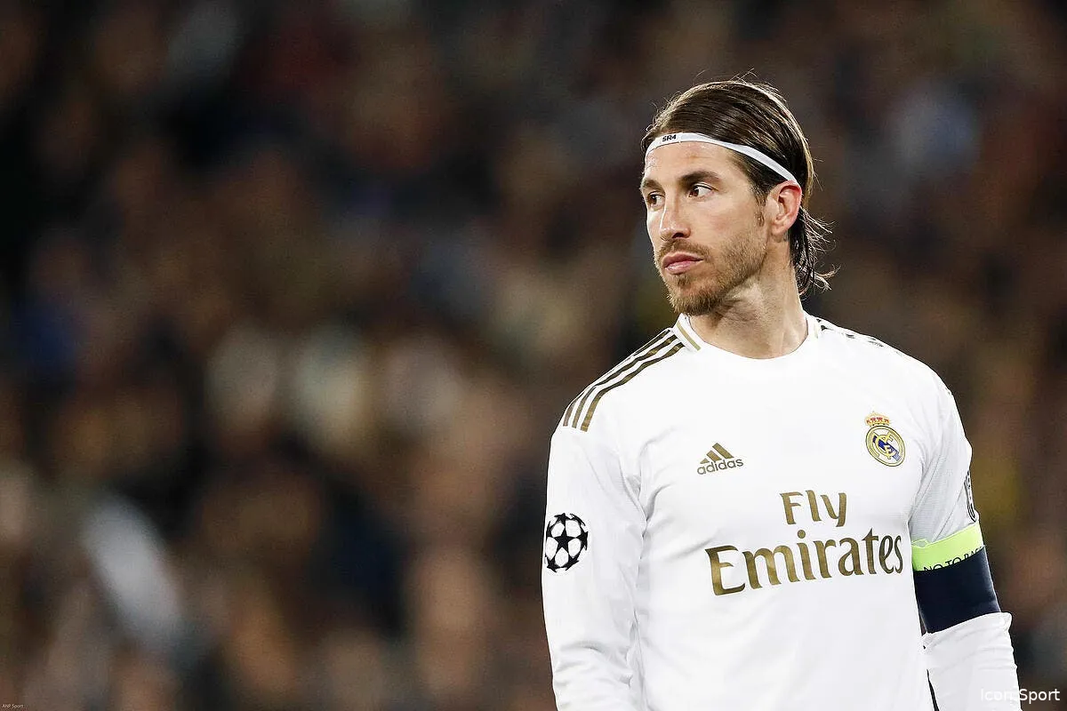 psg sergio ramos sur le banc pochettino est cap icon 407365068 318771