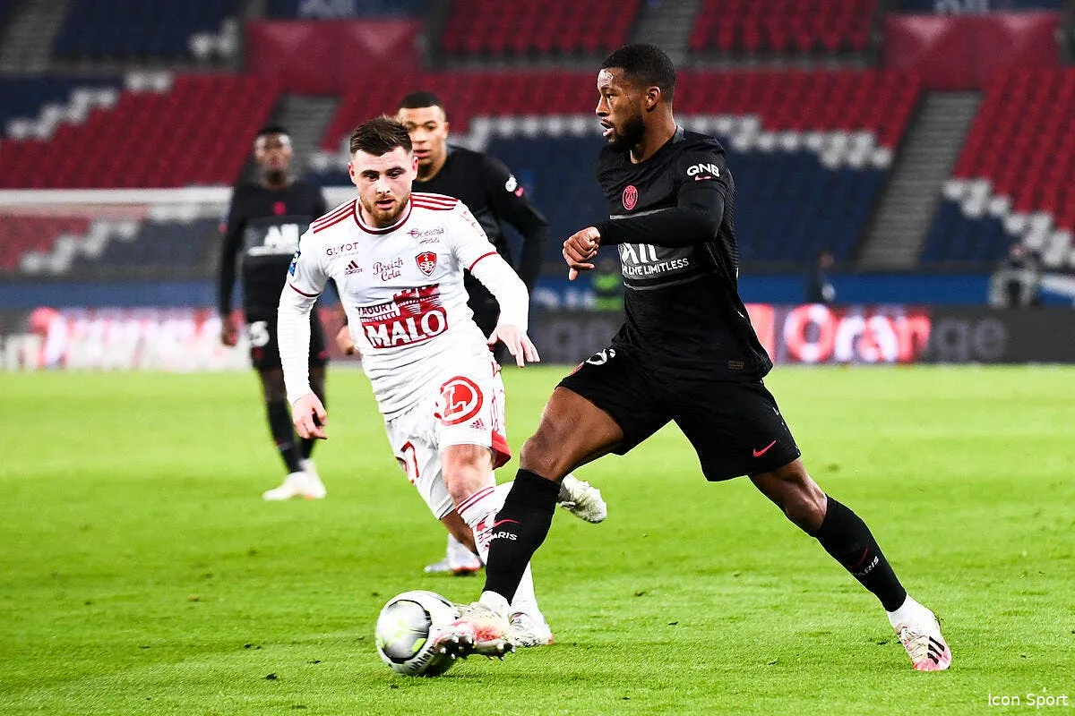 psg trois semaines d absence pour wijnaldum icon 021476 0203 332581