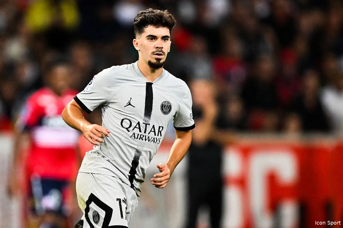 psg vitinha dans le groupe contre la juventus icon 453446182 349703