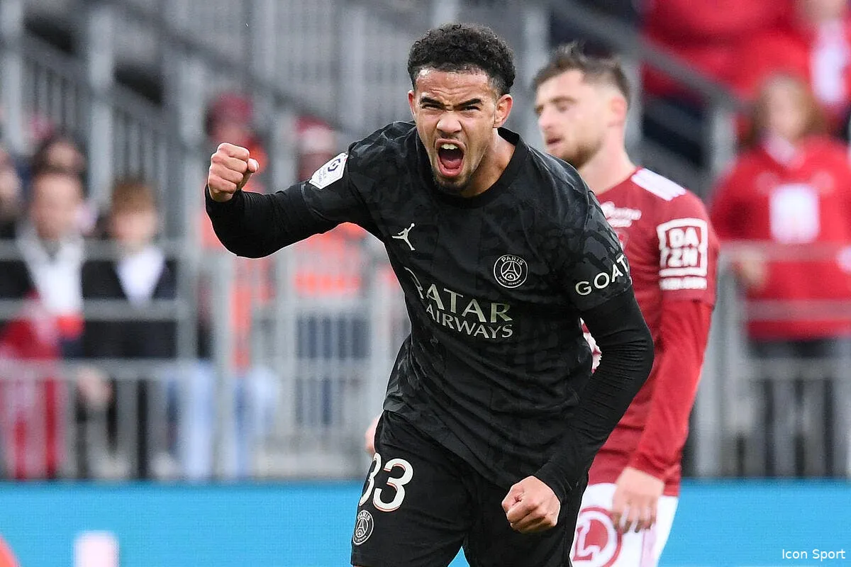 psg zaire emery recoit une offre etonnante au mercato icon pl5 2260 2 367323