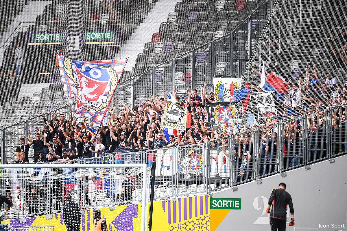 racisme l ol encore oblige de faire le menage chez ses supporters iconsport 240503 0048 381900