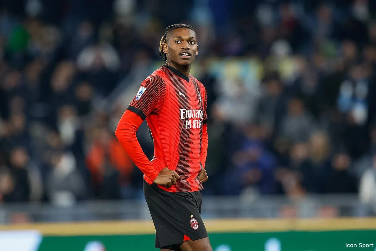 rafael leao annonce qu il restera a l ac milan iconsport 193339 0009 372749