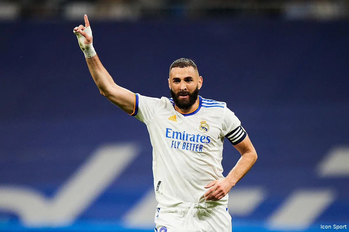 real madrid benzema vs cr7 les fans se dechirent avant la finale icon ra 220512 037 342079