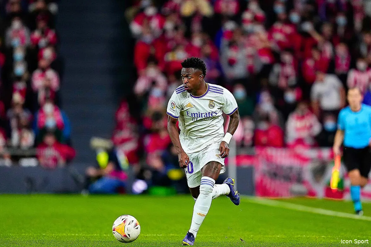 real vinicius mecontent de voir mbappe debarquer icon ps 211222 592 331305