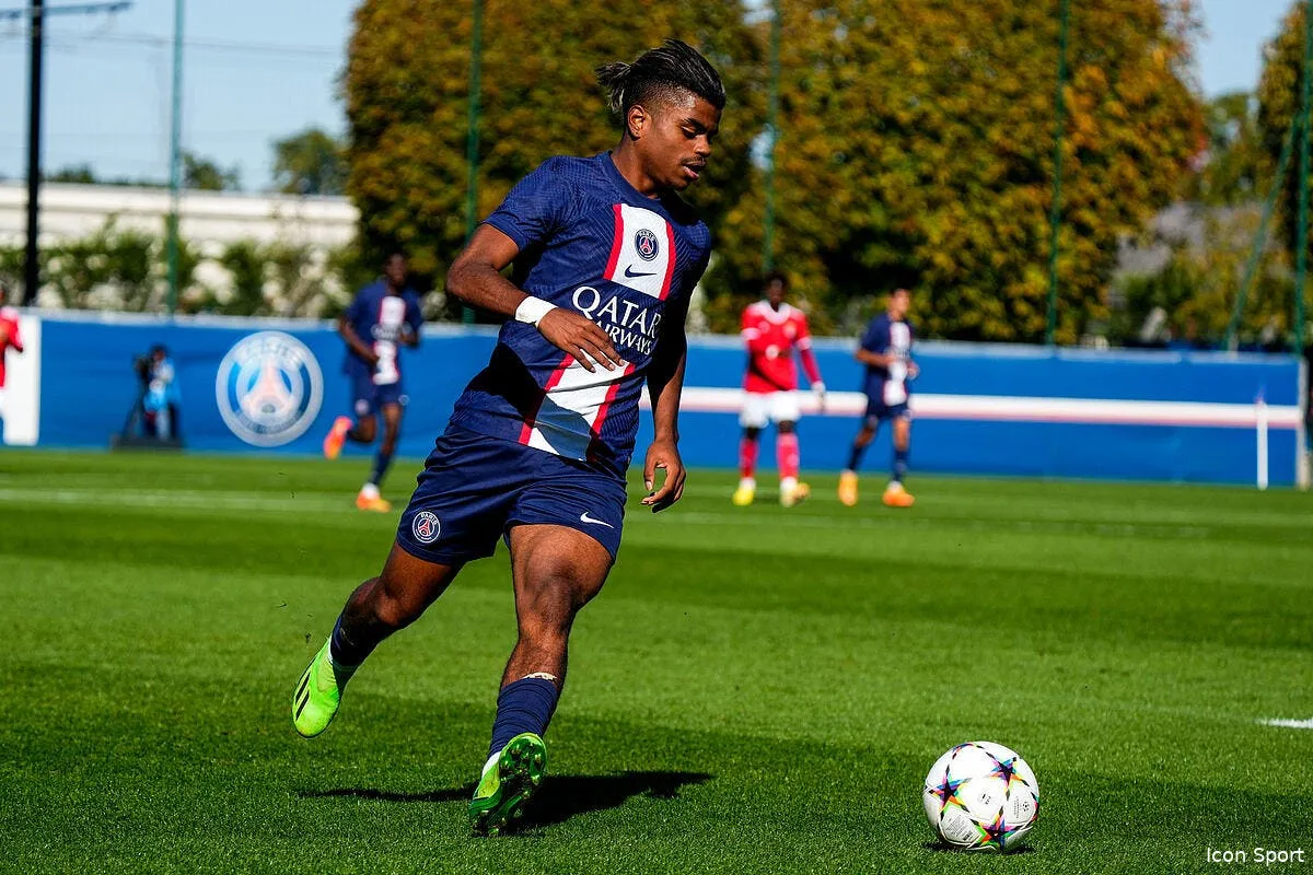 rejete en italie un jeune talent revient au psg icon 11102022 dsc5898 369044