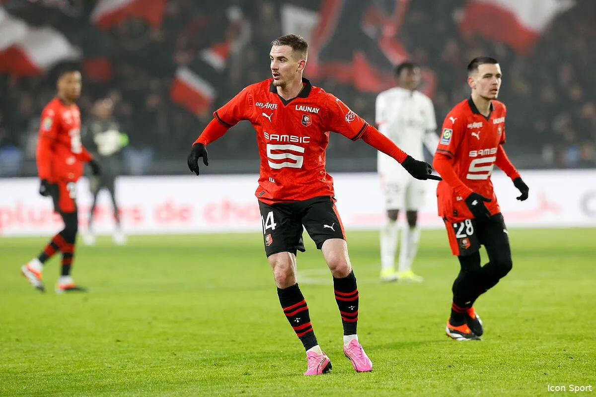 rennes montre les muscles et punit nice icon b3 6103 370499