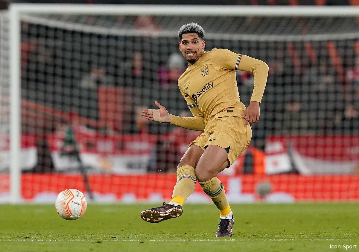 ronald araujo fait saliver le psg son prix est dingue icon spi 152 ay man utd barca 357549