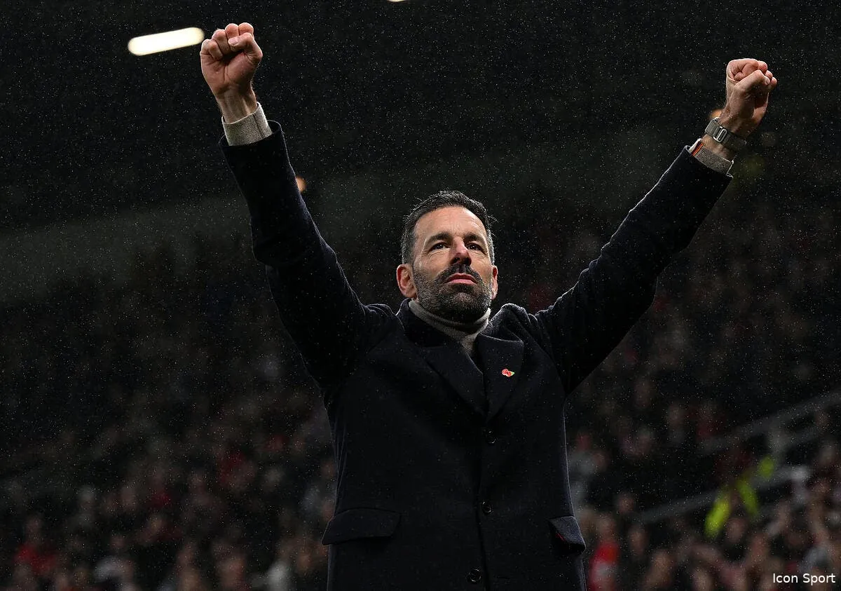 ruud van nistelrooy quitte manchester united iconsport 244184 0069 383806