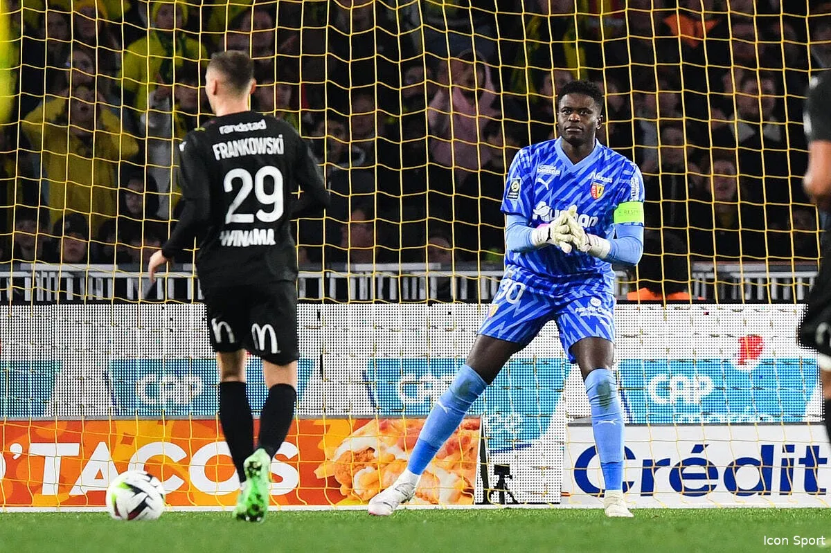 samba a ete solide mais lens a gagne pendant la mi temps icon iconsport dde 9480 371492