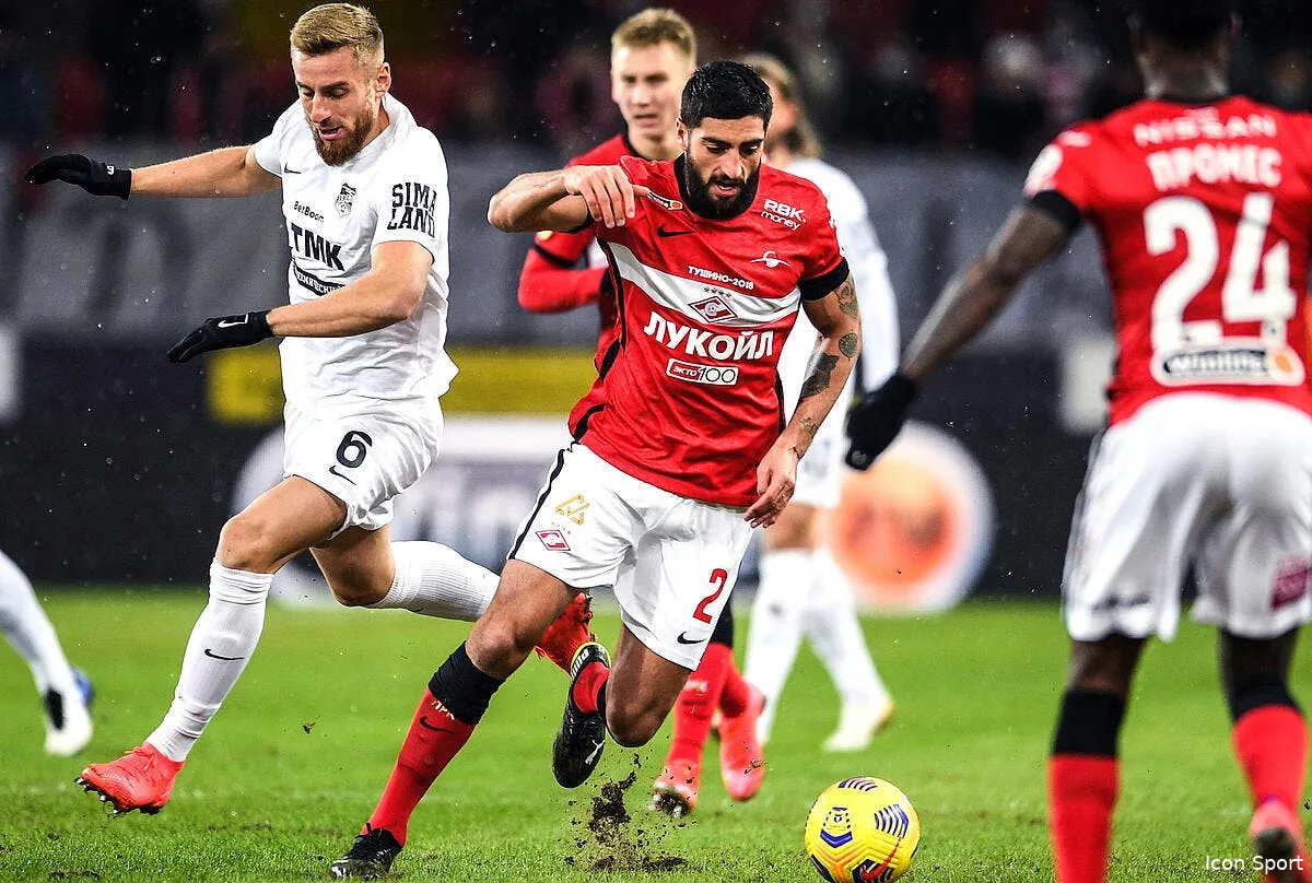 samuel gigot pousse par la guerre vers l om icon sputnik 6490625 hr en 336365