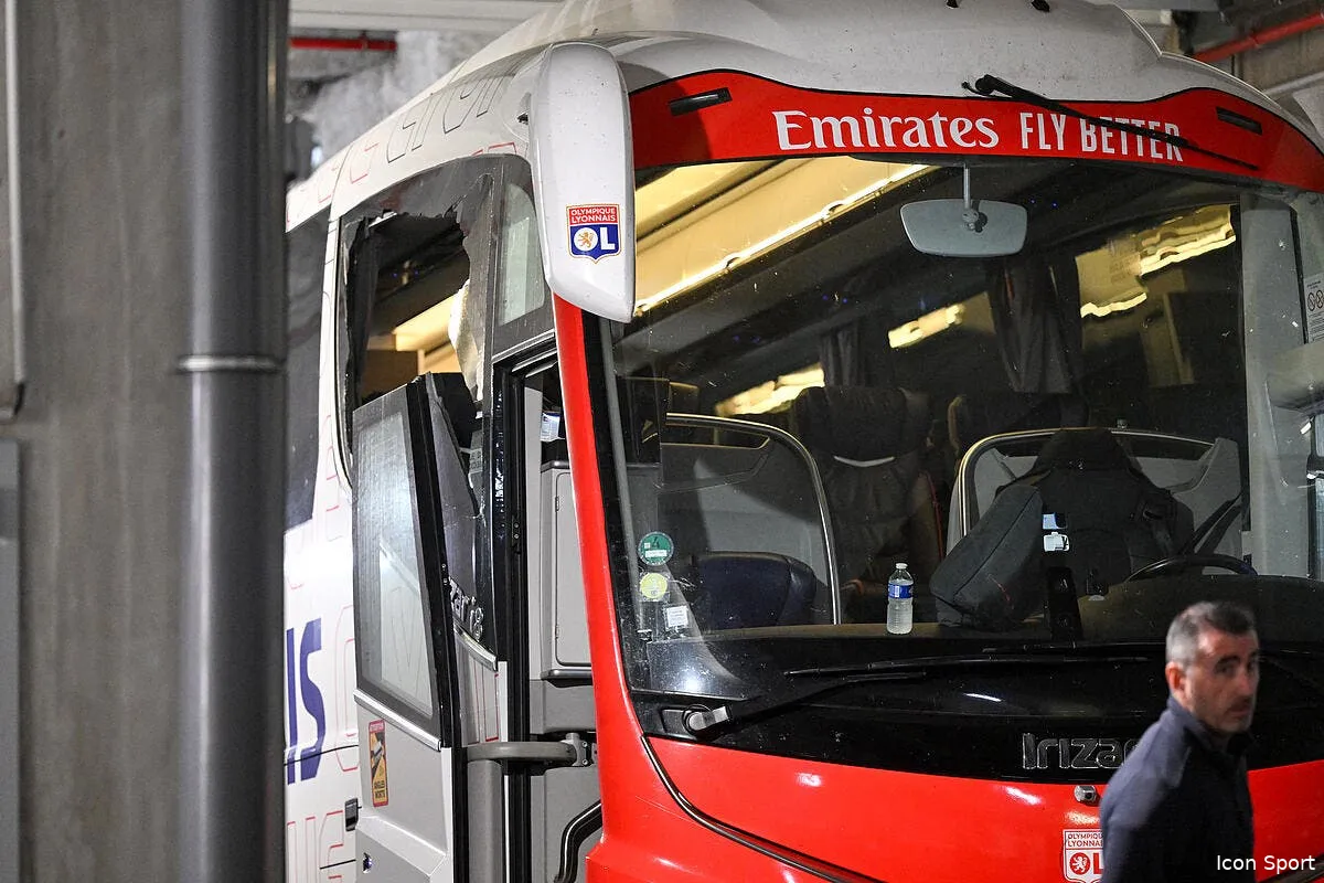 sanctions lieu du match le bras de fer commence pour om ol icon ab8 8237 367383