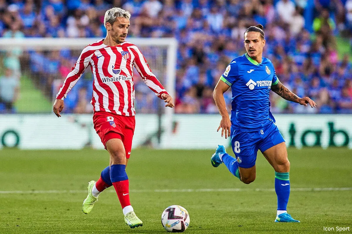 simeone a genoux l avenir de griezmann au mercato scelle icon 071 getatl20220815 059 348419