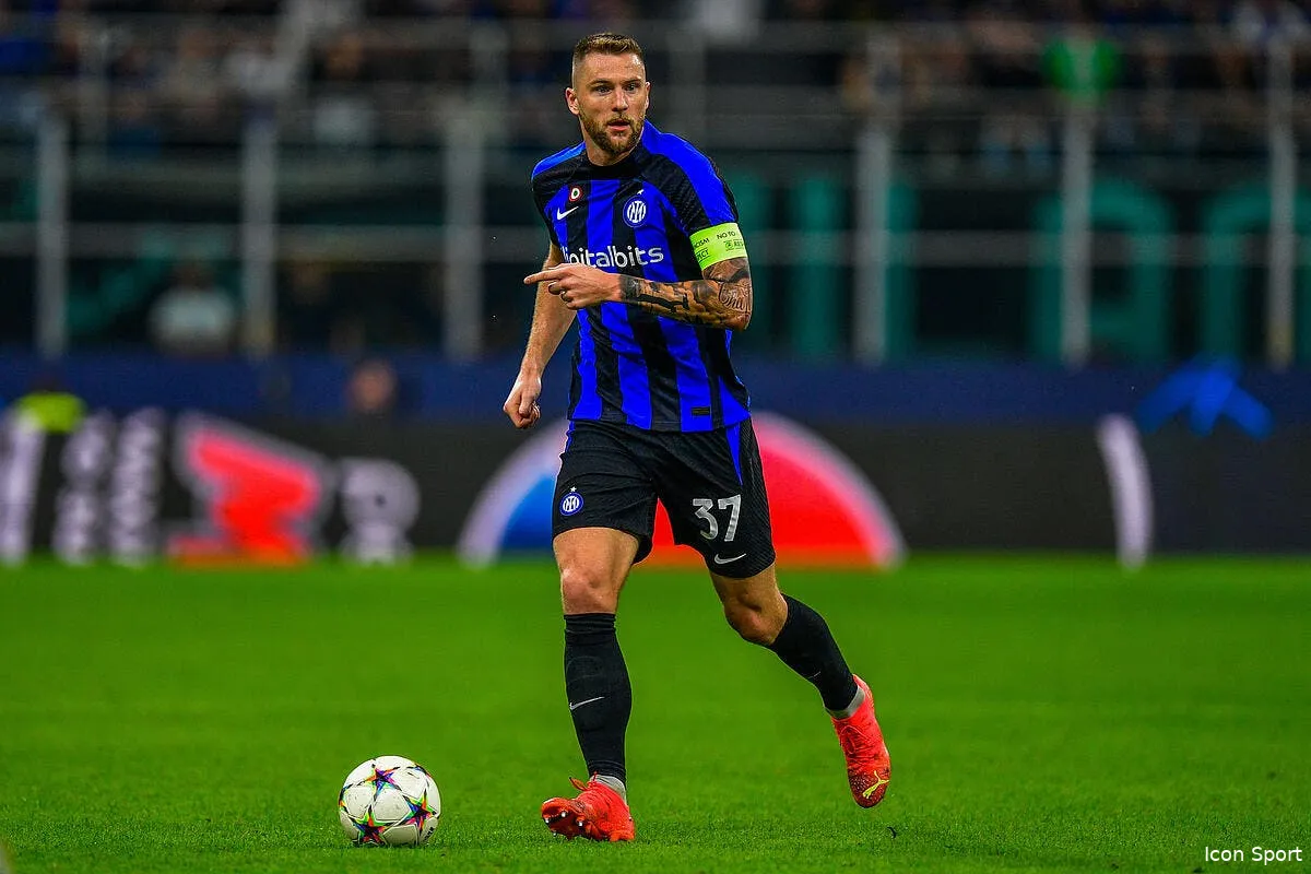 skriniar l inter continue de narguer le psg icon inter viktoria 26 10 2022 25 di 46 353080
