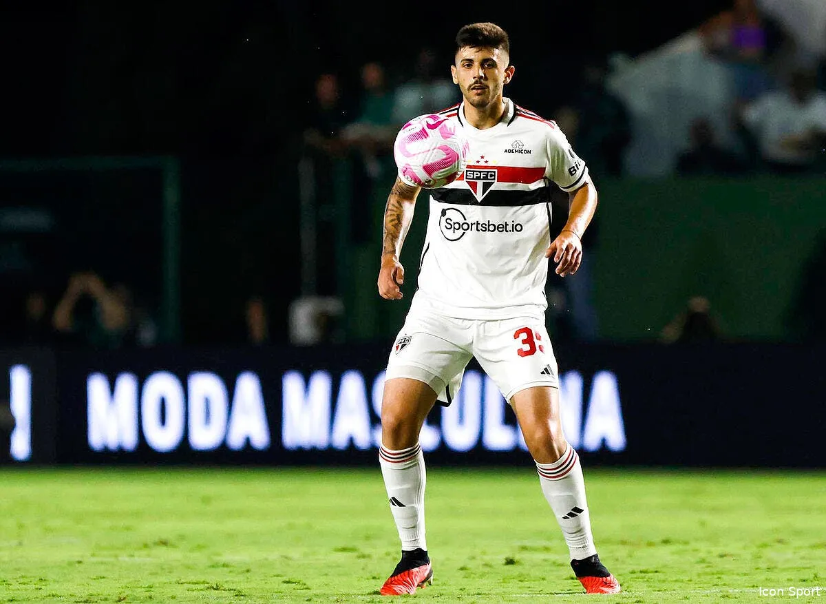 surprise au psg luis campos boucle un defenseur a 20 me icon goias v sao paulo 13 369439