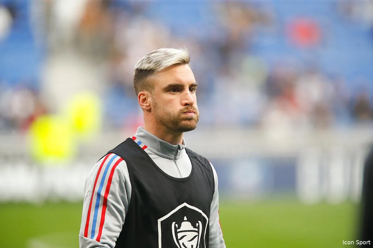 tagliafico en colere il exige son depart de l ol icon 25i4891 364872