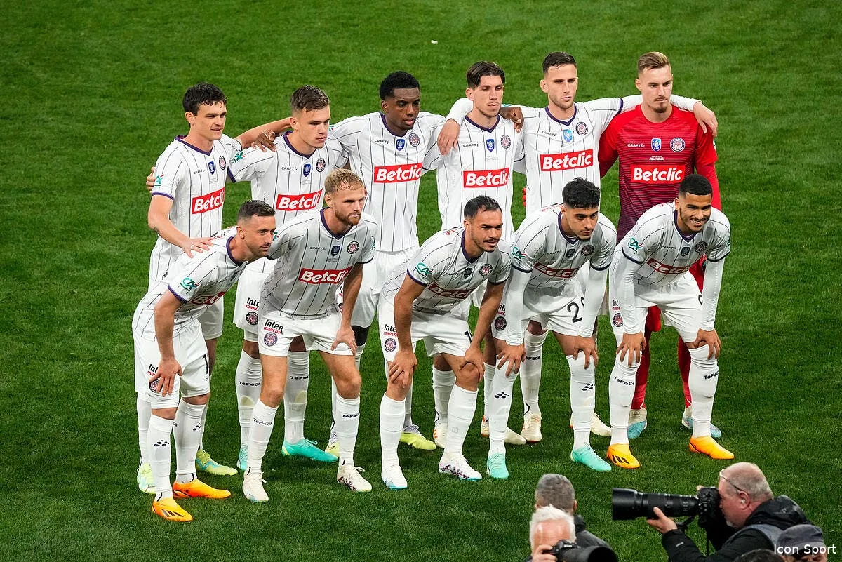 tarrago cartonne toulouse et se met toute une vile a dos icon 29042023 dsc6667 359911