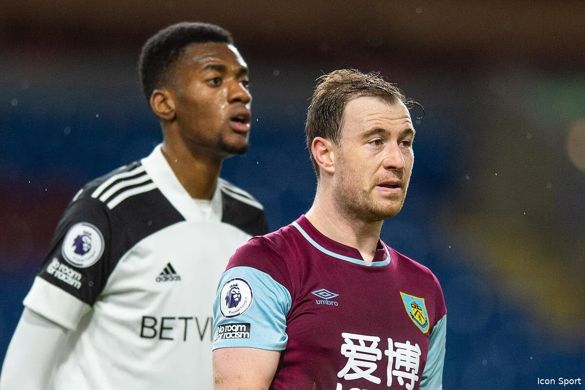 tosin adarabioyo l enorme surprise de l om au mercato icon fil burnley fulham 20 355707