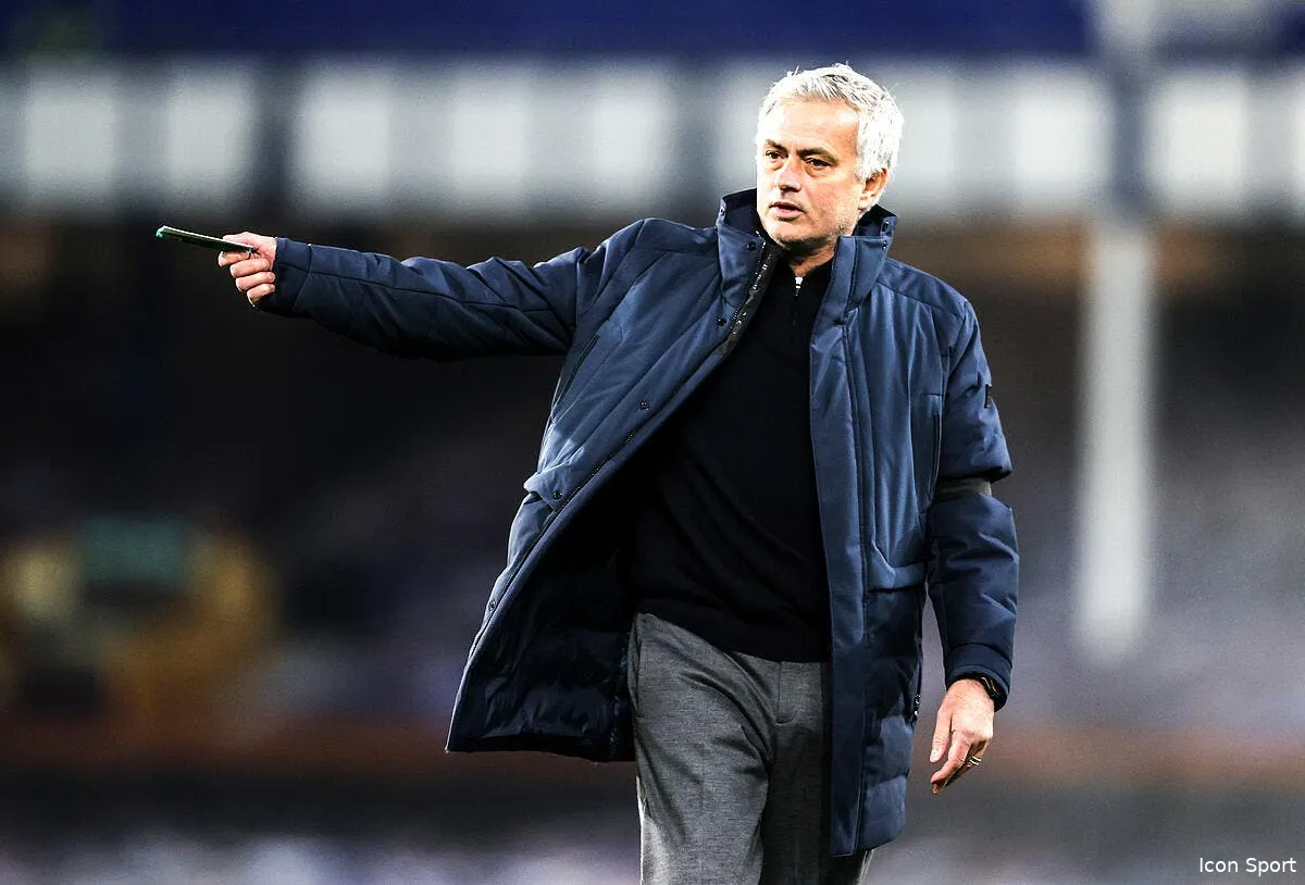 tottenham mourinho vire la menace plane icon 59223977 311923