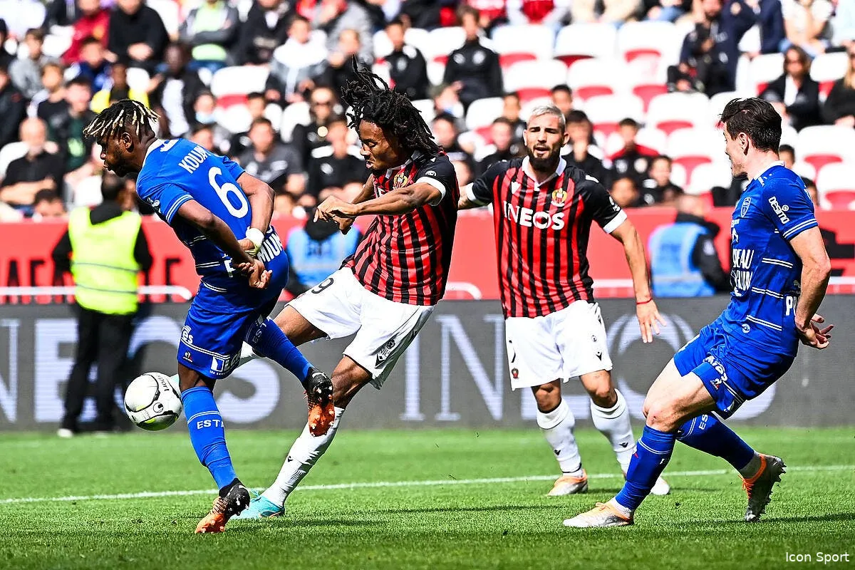 troyes des supporters sauvagement agresses au retour de nice icon adi 2710 339787