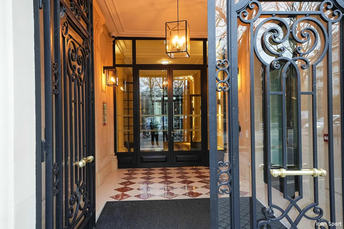 tv la lfp va payer les clubs de sa poche iconsport 252078 0004 388451