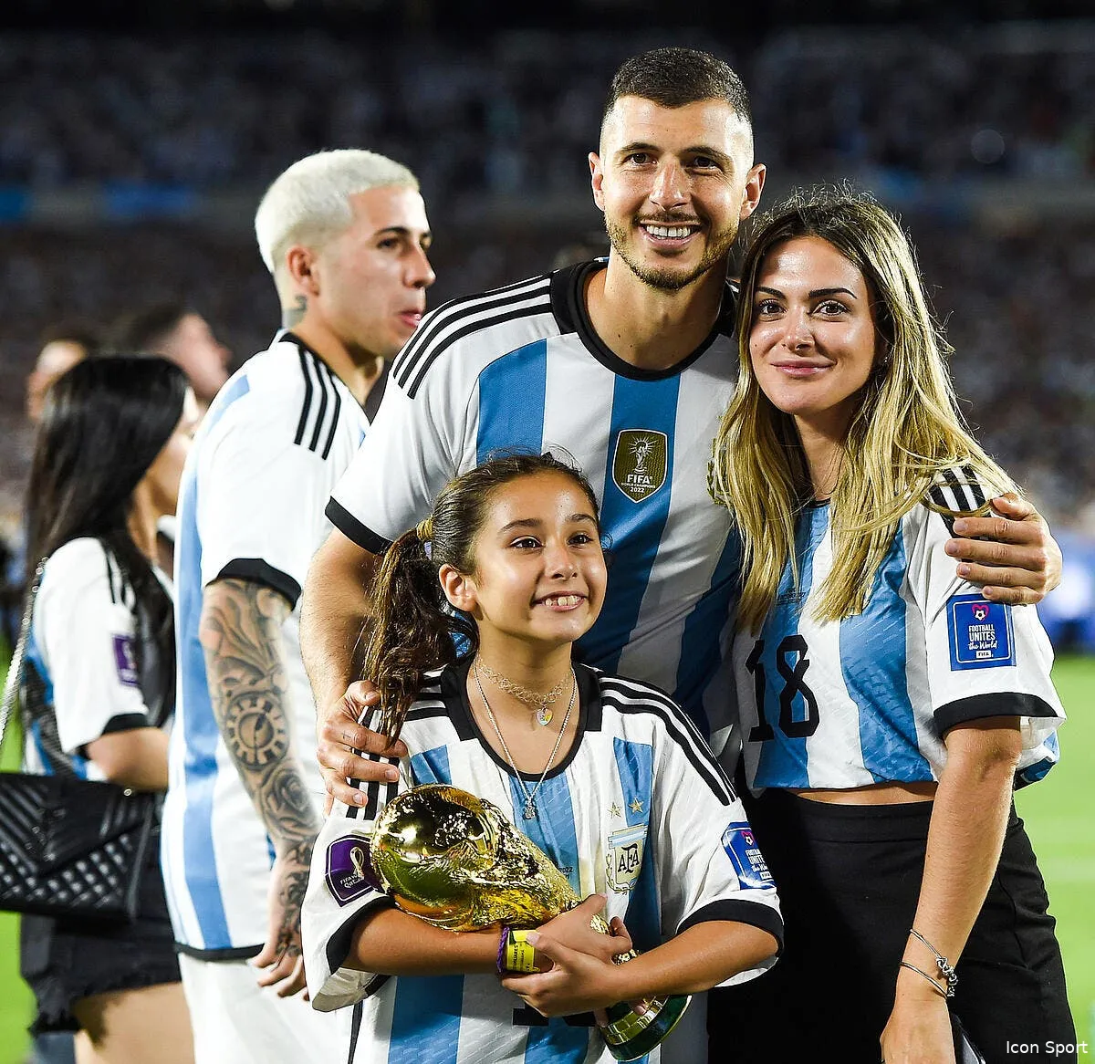 un champion du monde a l ol lyon doit faire un effort icon ap 12490206 364500