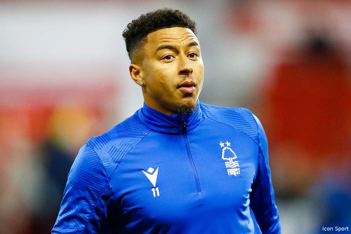 un chomeur anglais contacte pour renforcer l ol icon ap 12426923 369721