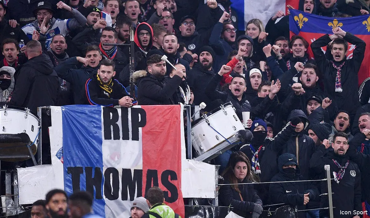 un drapeau francais rip thomas fait polemique a lyon rip thomas 368484
