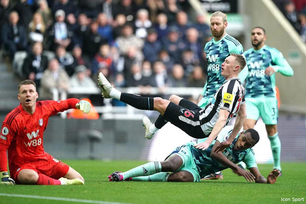 un incroyable but refuse a fulham icon 70576358 355845