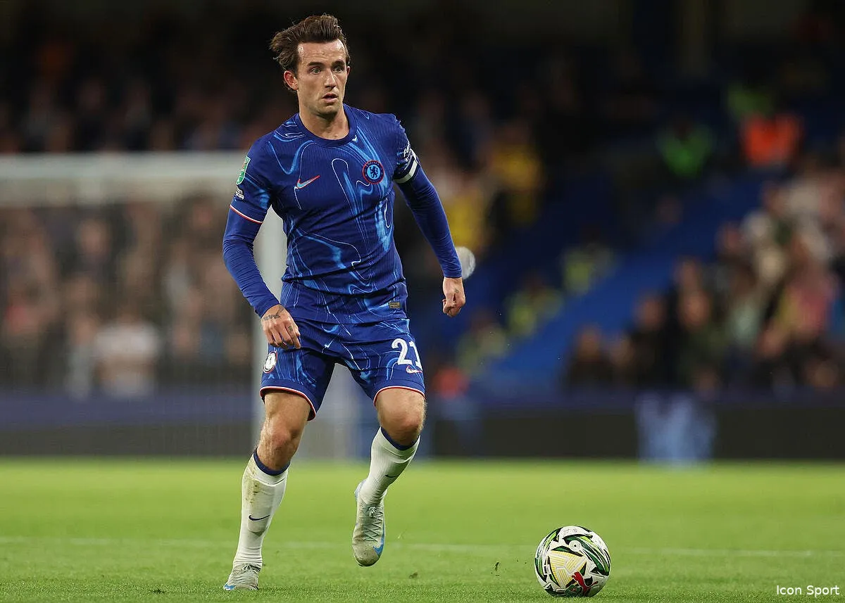 un international anglais s offre a l om iconsport 240121 0057 382728