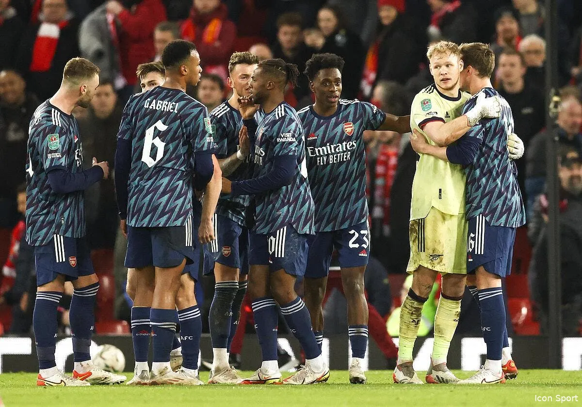 un joueur d arsenal accuse pour un pari truque icon 020876 0043 332813