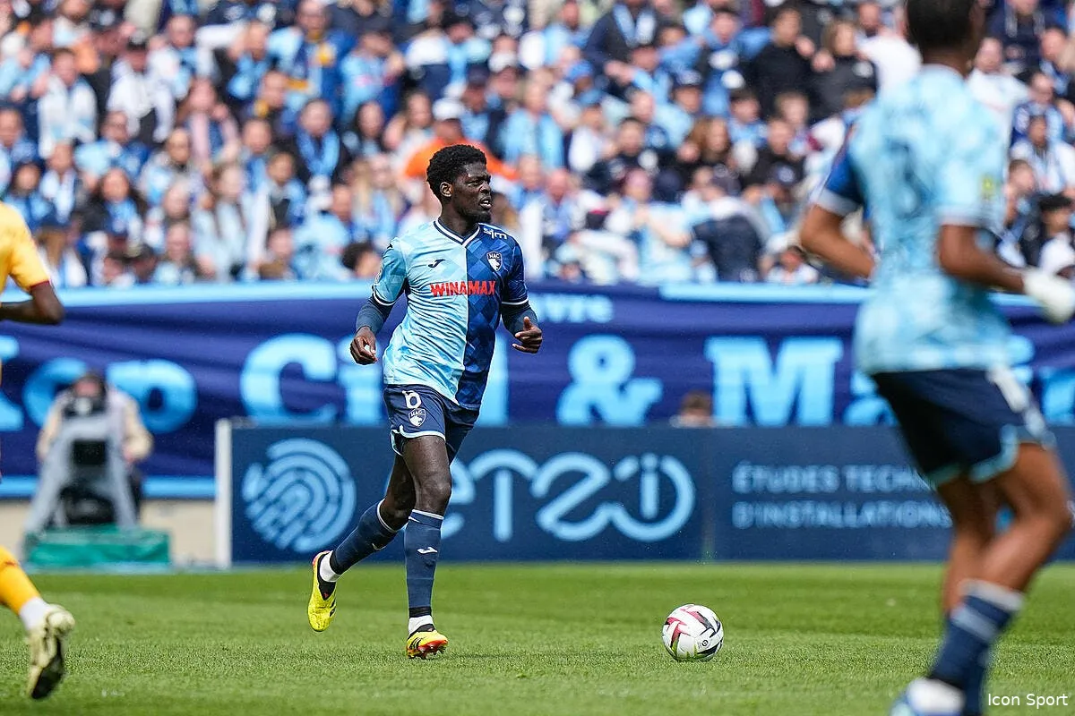 un joueur de l1 a prix reduit l om fonce dessus iconsport 212576 0128 376246