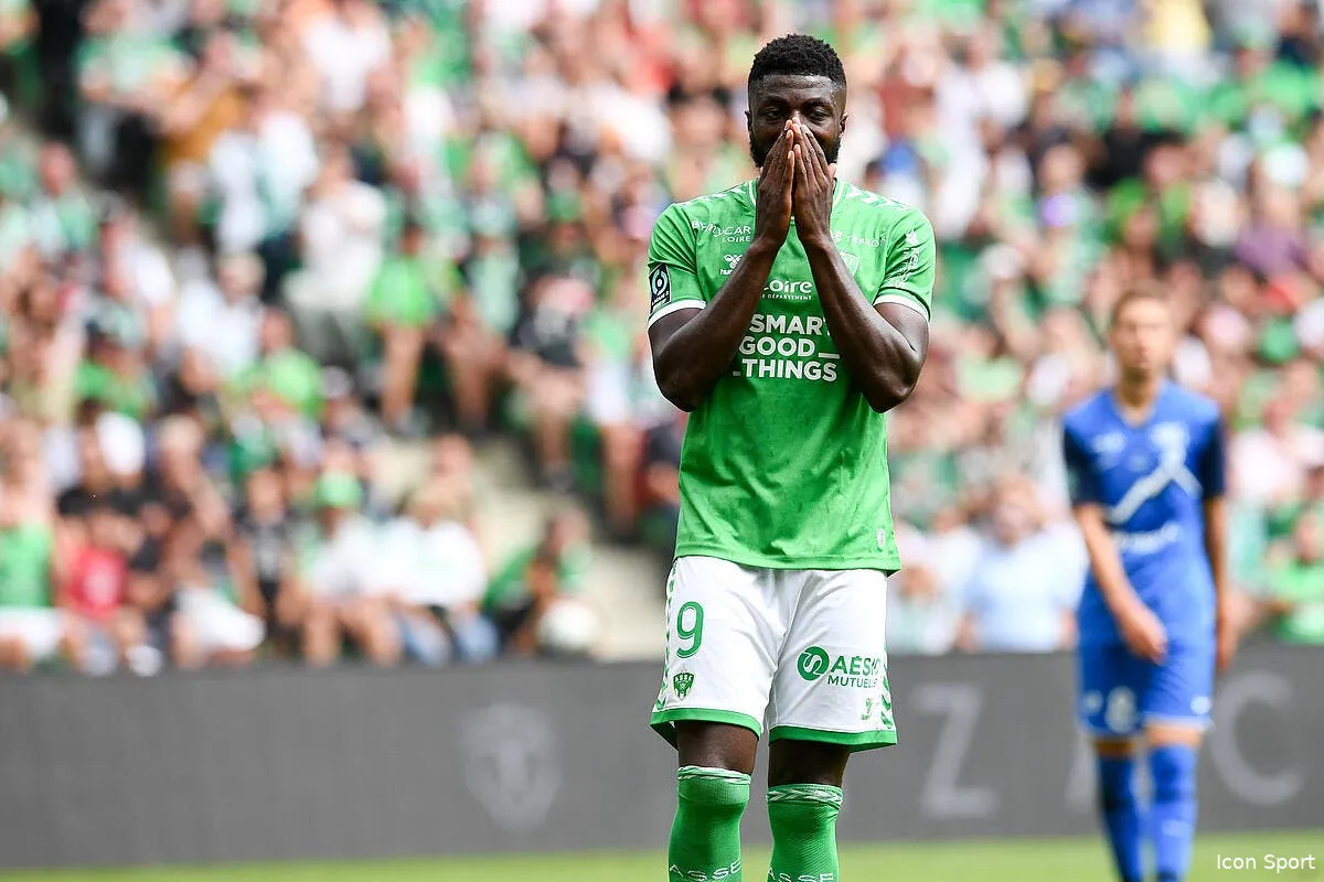 un joueur hue par geoffroy guichard l asse choquee icon pl5 1310 363727