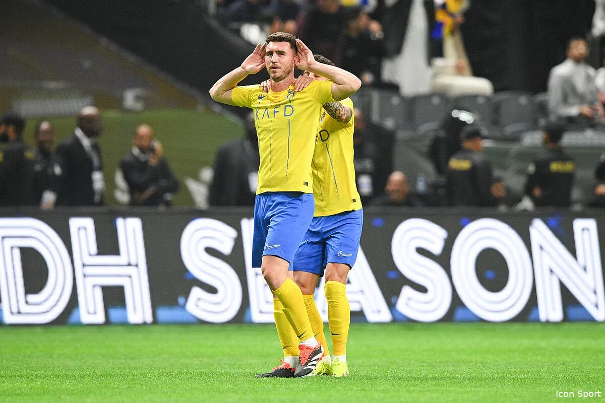 video cristiano ronaldo et lionel messi scotches par aymeric laporte icon sipausa 50964921 371387