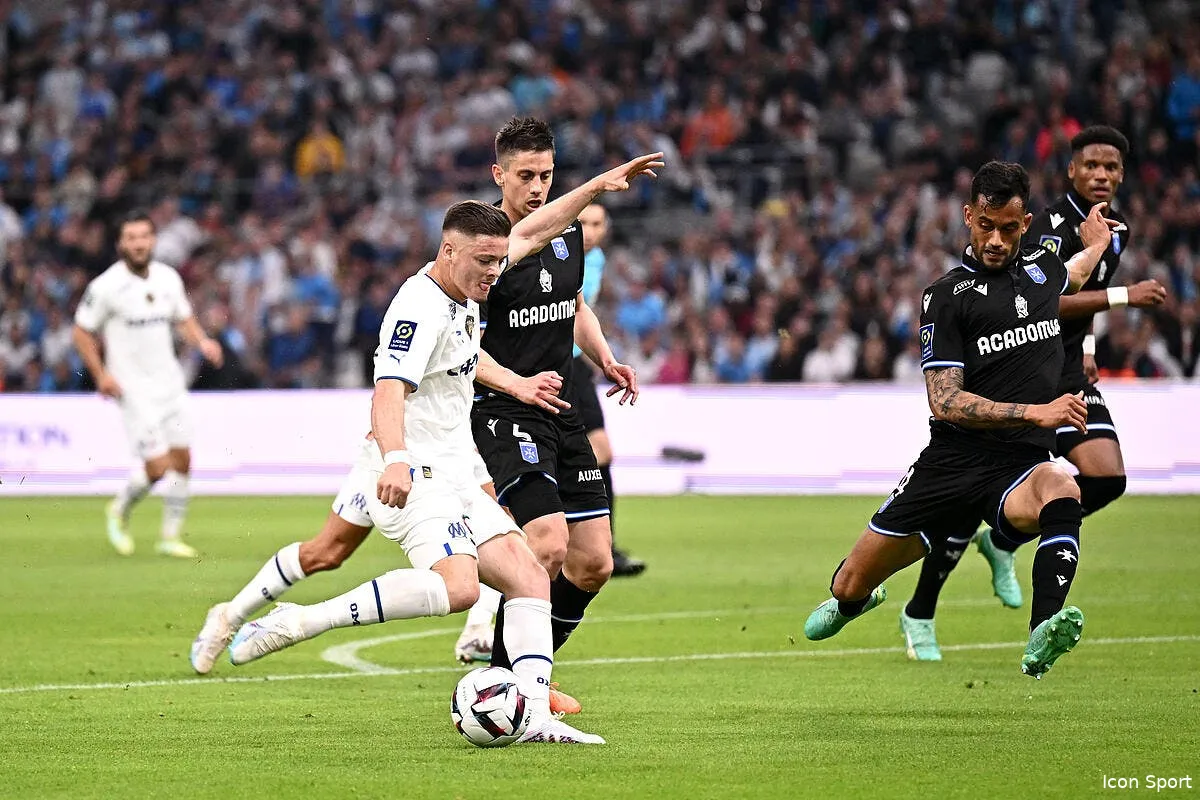 vitinha grand attaquant de l om il s etouffe icon ab9 7149 359884