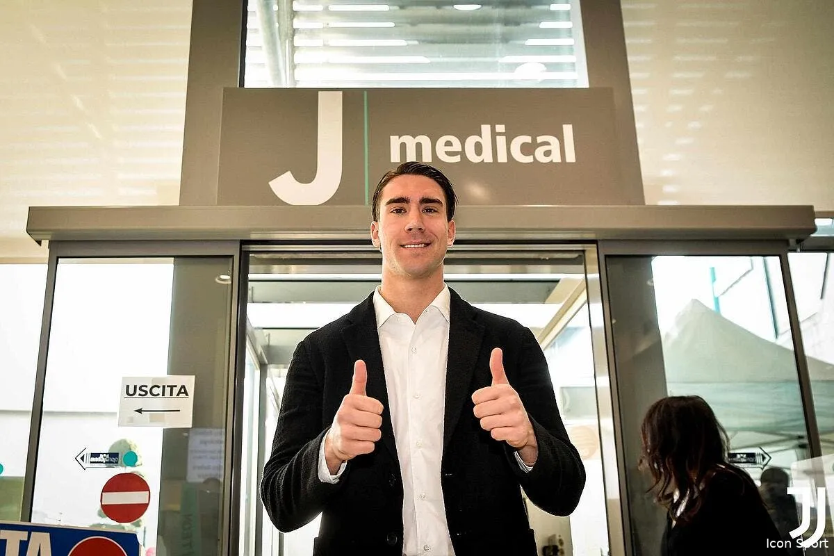 vlahovic signe a la juventus pour 70 millions d euros vlahovic 333487