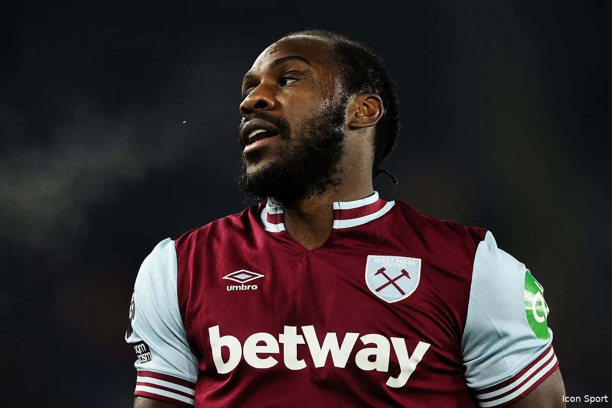 west ham tremble pour antonio victime d un grave accident de la route iconsport 246200 0072 384998