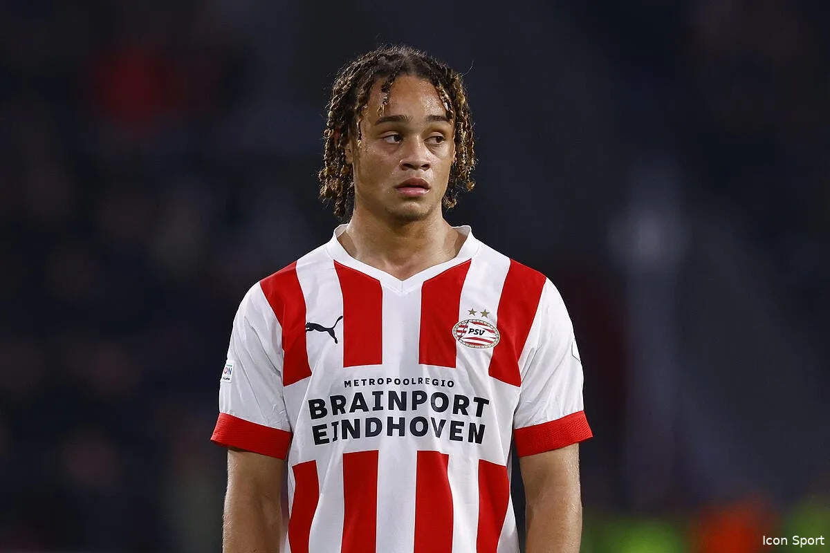 xavi simons pose encore une clim au psg icon 570 mbnes13102022 psvzur 02377 352362