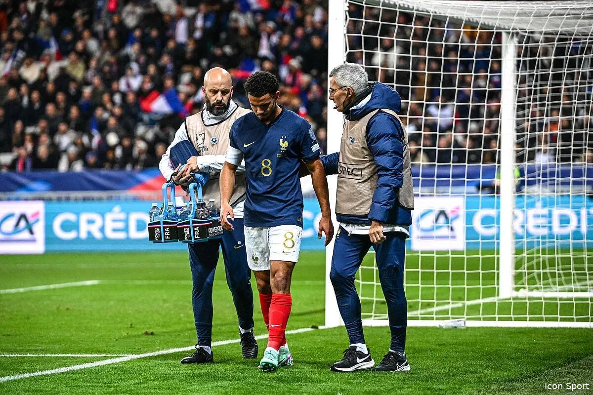 zaire emery fait examiner sa cheville le psg tremble icon iconsport z91 0877 368141