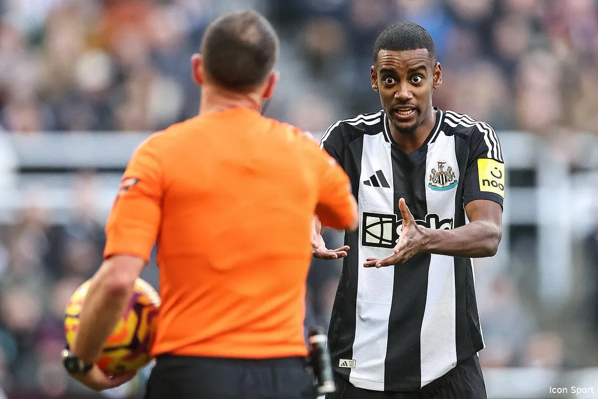 150 millions pour ce buteur le psg terrasse le mercato iconsport 249821 0001 1 389861