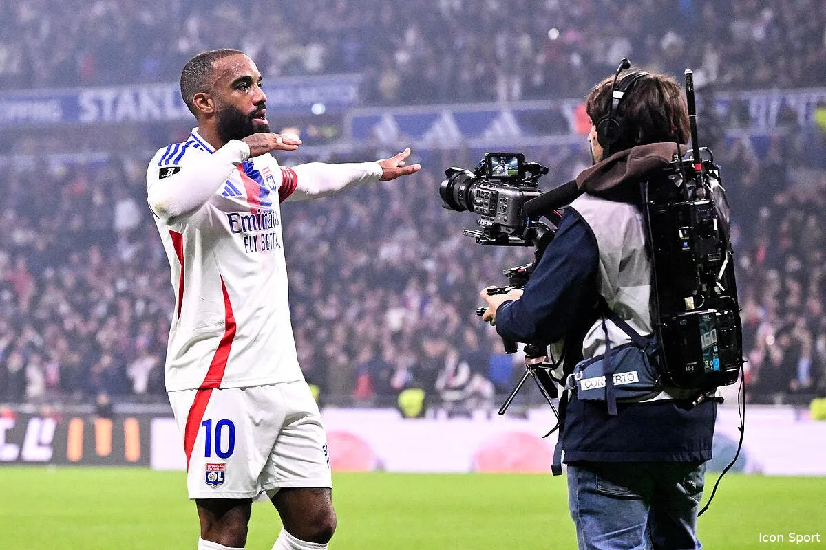 adieu dazn la ligue 1 proche de lancer sa chaine iconsport 244218 0120 391297