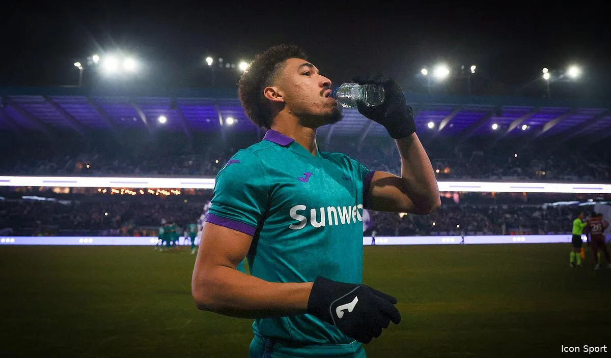 adryelson vire de l ol comme un malpropre iconsport 249606 0002 393756