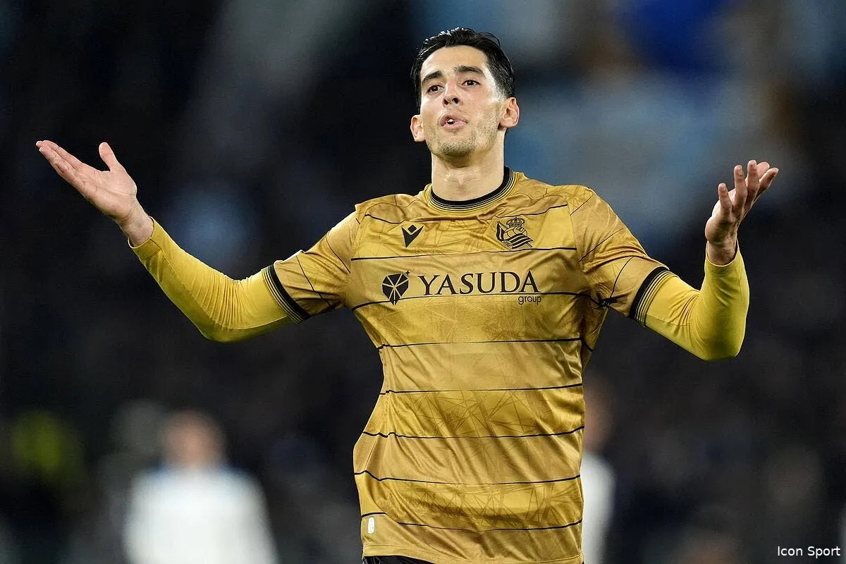 aguerd a l om ses agents bloquent tout iconsport 250280 0081 395926