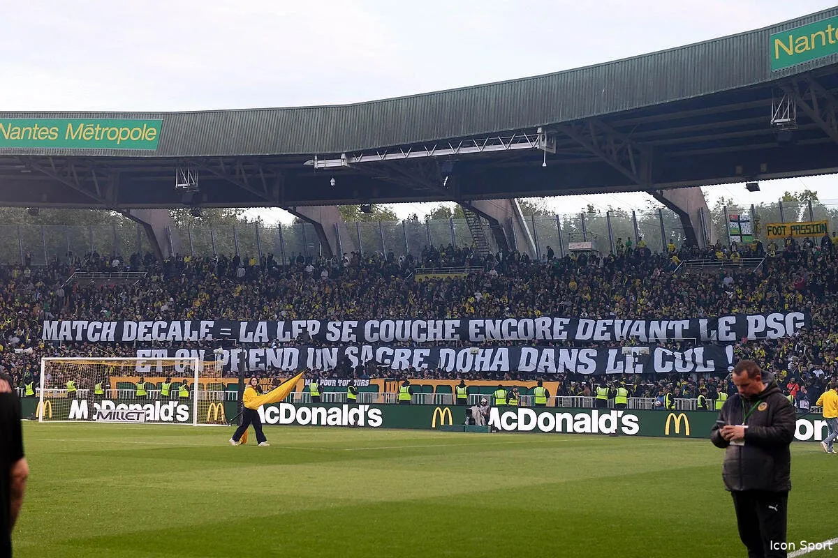 banderole et chants injurieux a nantes le psg est ecoeure iconsport 258346 0199 391700