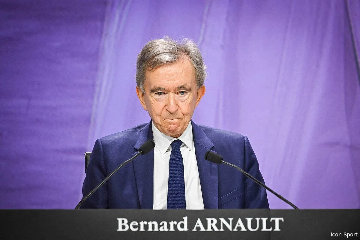 bernard arnault depouille le paris fc en danger iconsport 241459 0001 393354