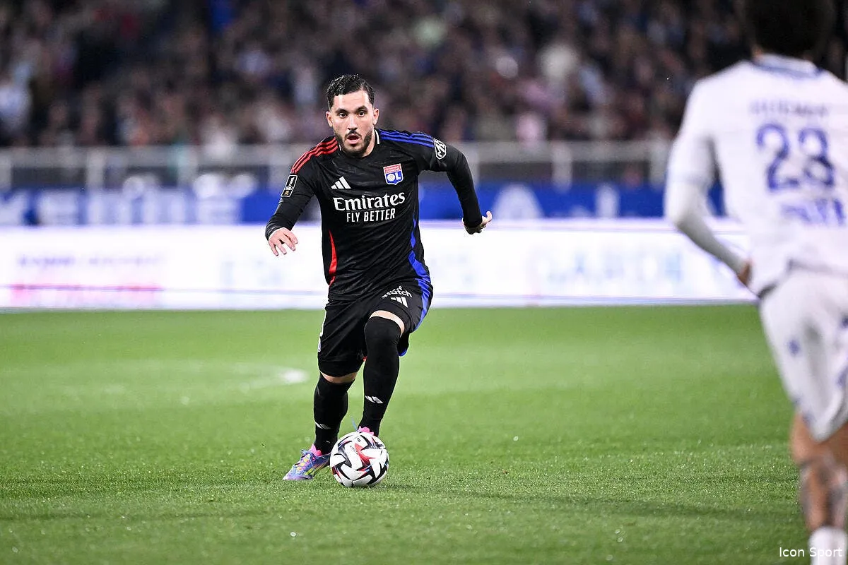 bertrand latour supplie rayan cherki de choisir la france iconsport 257511 0088 391257