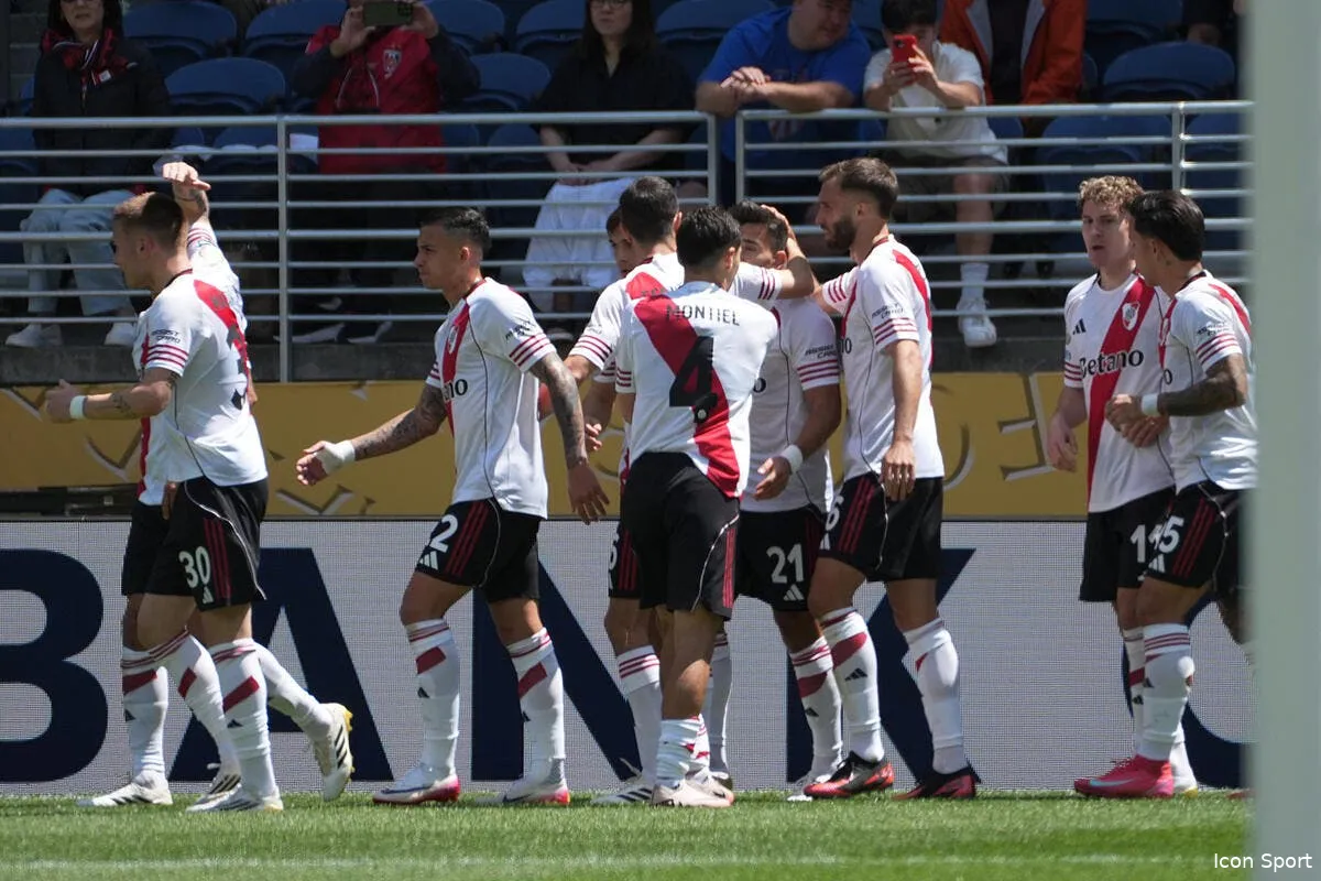 cdm clubs river plate seduit d entree iconsport 262595 0030 394373