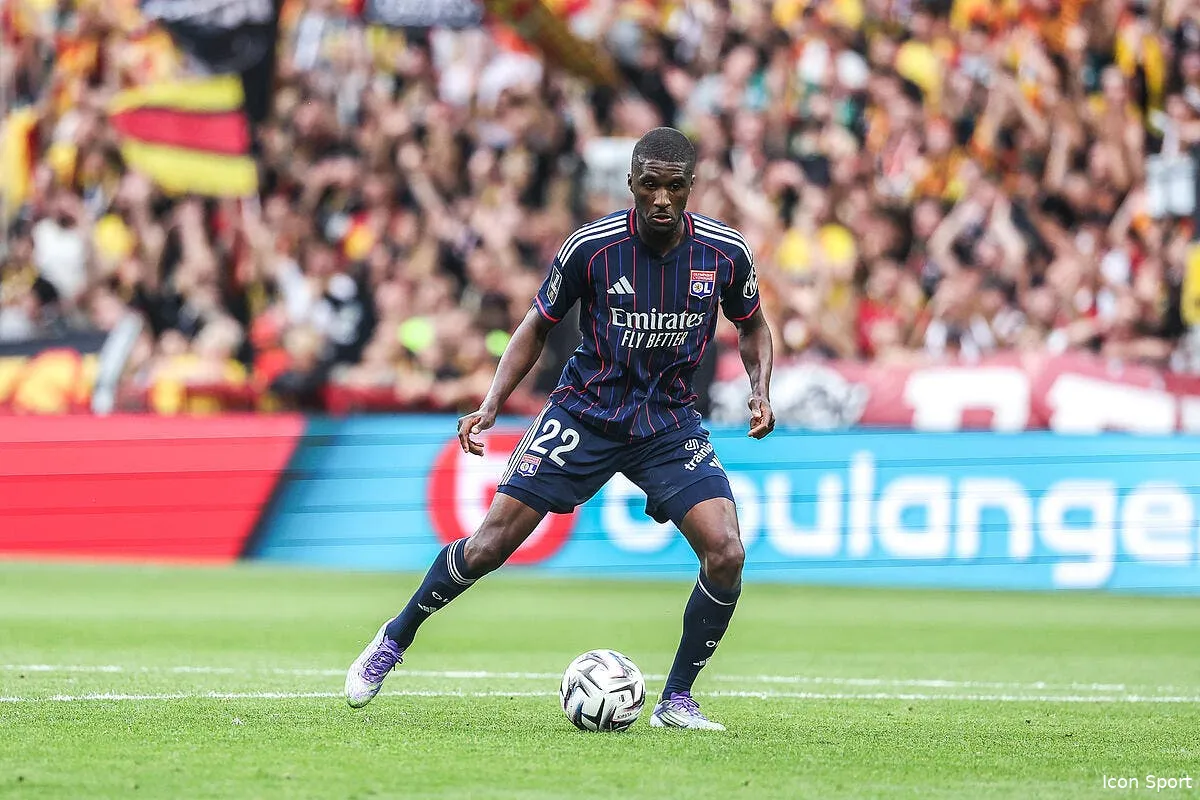 clinton mata nouveau patron de l ol iconsport 266826 0415 397429