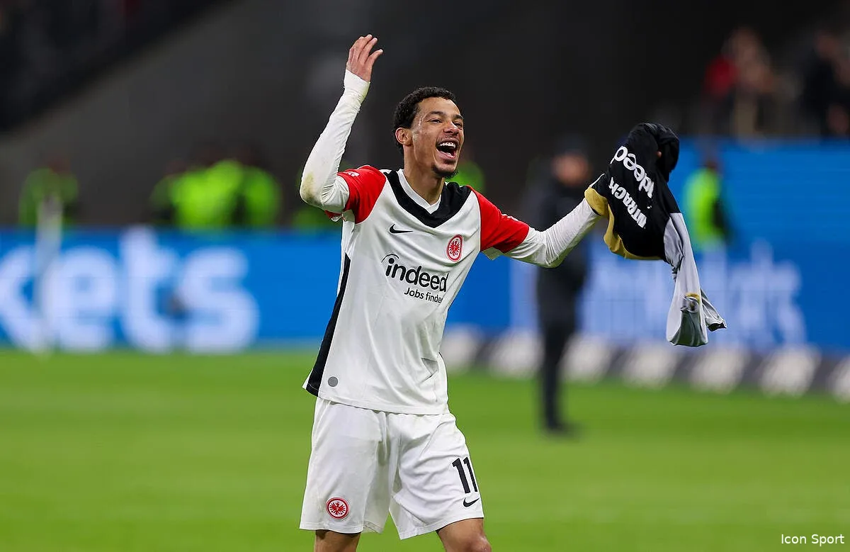 ekitike arrive manchester united a l argument qui tue iconsport 256200 0105 390543